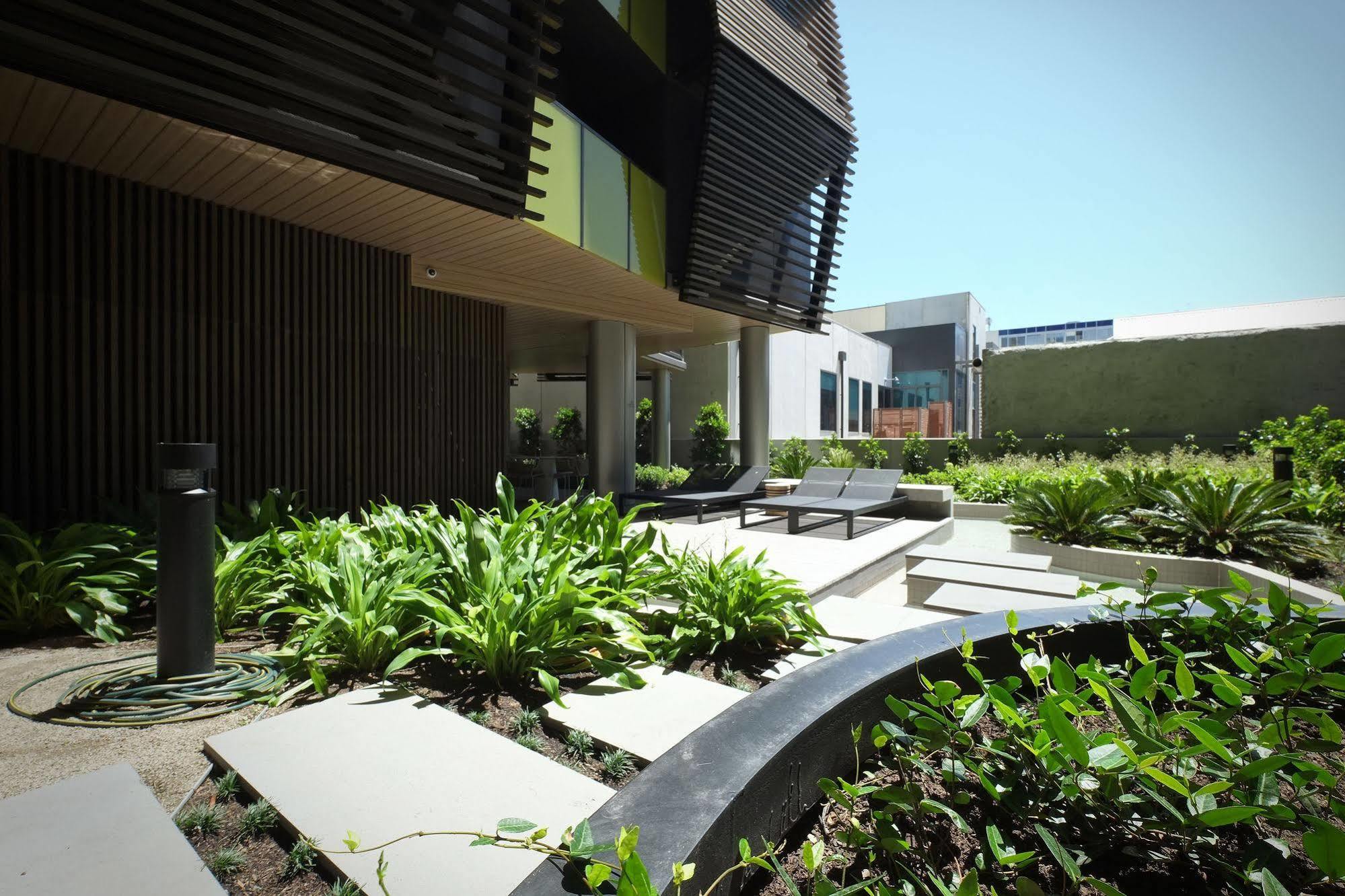 Turnkey Accommodation-North Melbourne Exterior photo